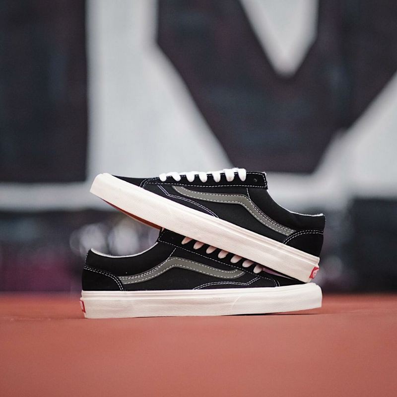 Vans Style 36 Vintage Sport Black Blanc de Blanc