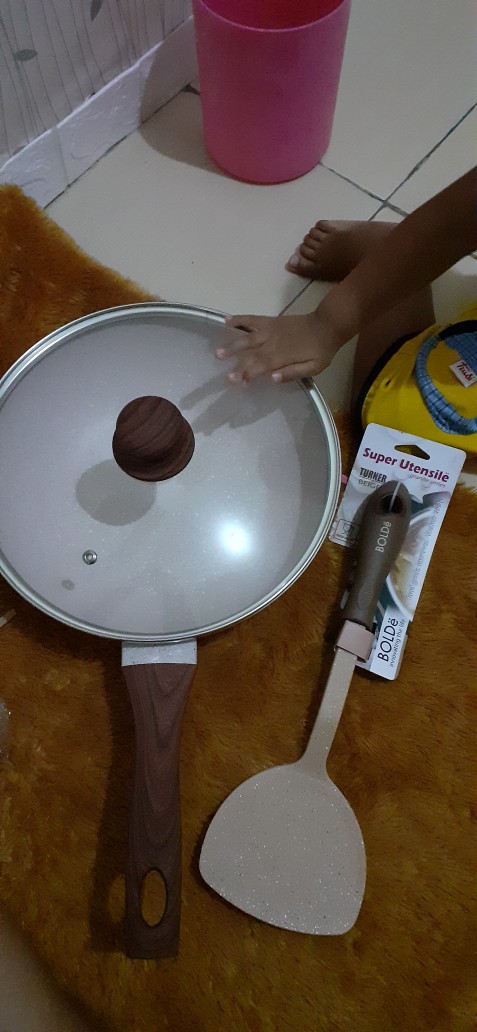 Bolde Super Pan Wok ( Wajan ) 26 Cm + Lid Tutup Kaca, Granite Beige Series