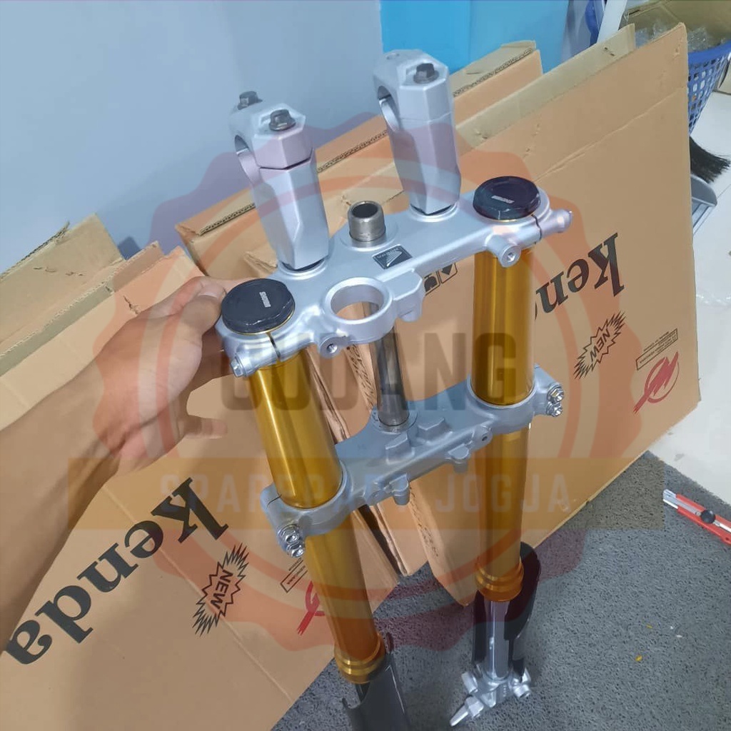 READY STOK USD DEPAN SOK USD DEPAN HONDAB CRF 150L CRF150L ASLI ORI ORIGINAL BARU NON KEMASAN SUDAH 