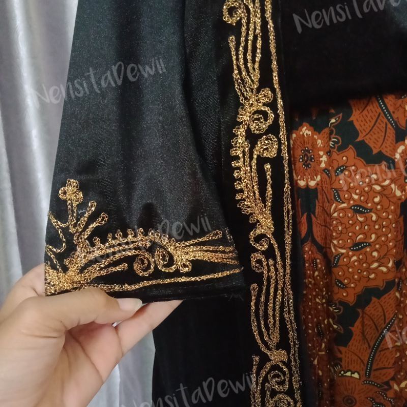 Kebaya Bludru - Model Panjang Bordir Stik / Kebaya Cantik, Model Kutubaru