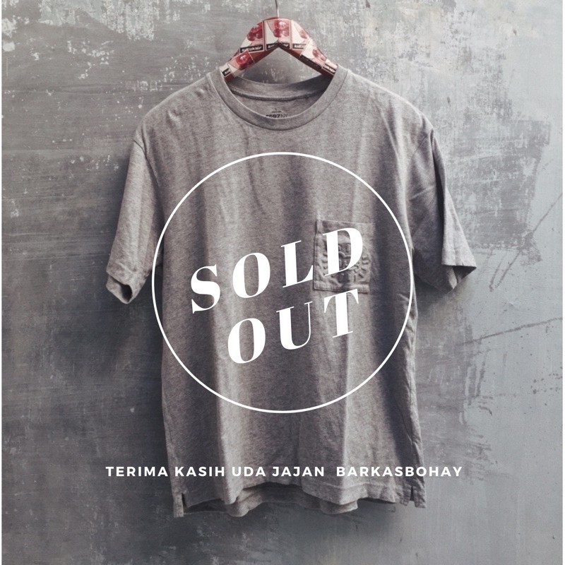 kaos uniqlo oversize keithharing second