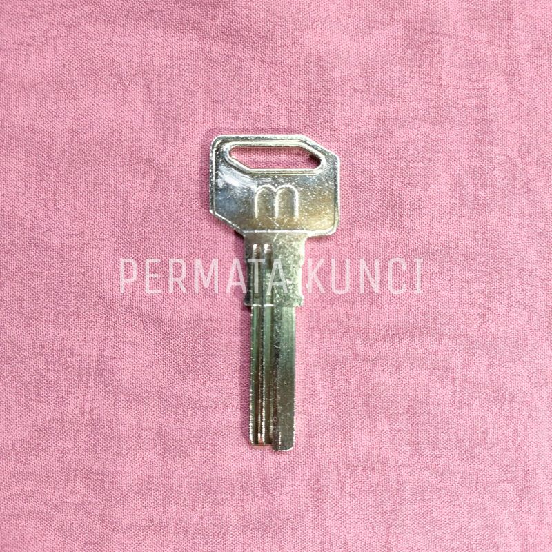 BAHAN Anak KUNCI/BAHAN Duplikat KUNCI Rumah M TITIK (alur kanan)