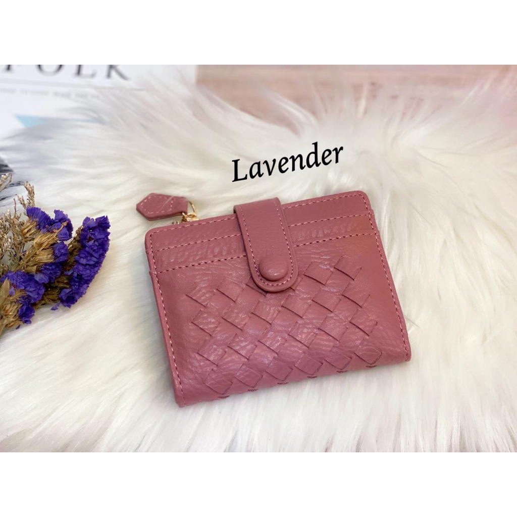 Dompet Wanita Import Sedang / Dompet lipat  Bahan Anyaman di Tambah Slot kartu