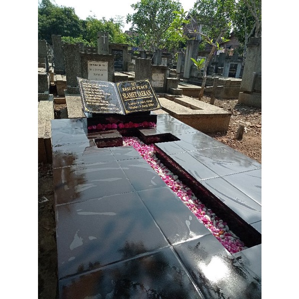 Makam Kijing Kristen Jember