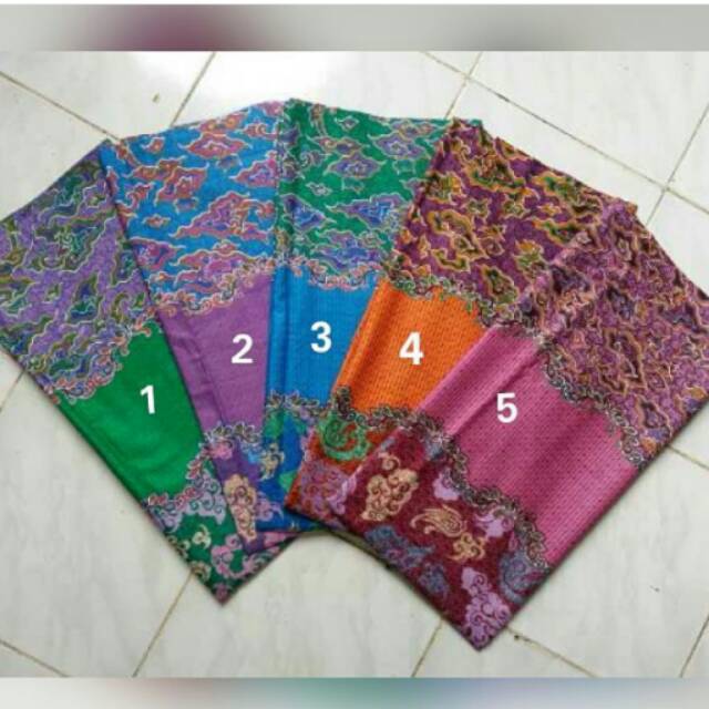 Batik mega mendung ceria