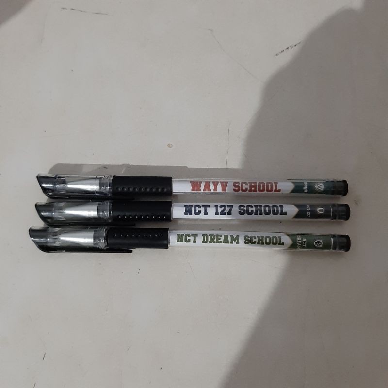 

READY STOCK Buku & Pulpen NCT Back to School