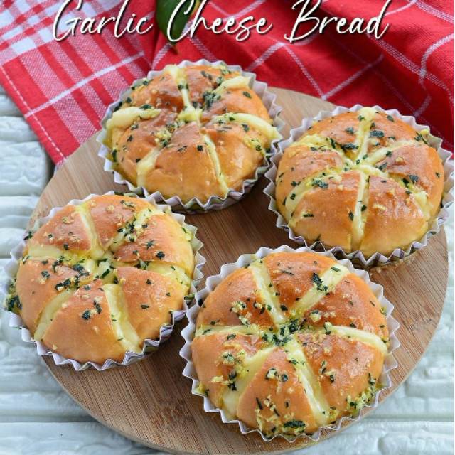 

Korean cheese garlic bread
