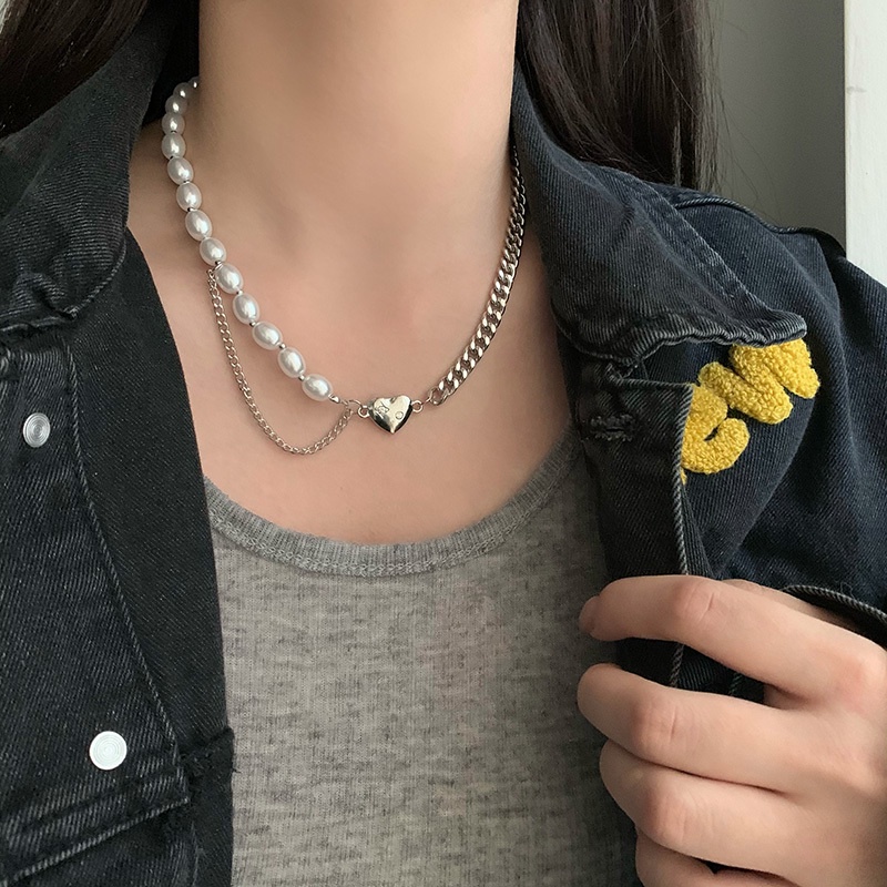 Kalung Rantai Dengan Liontin Hati + Mutiara Untuk Wanita