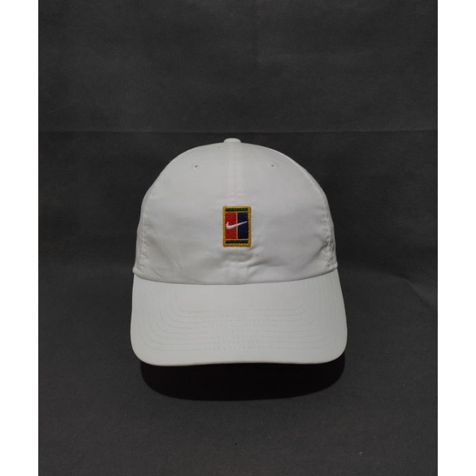 Topi Nike Court/tennis
