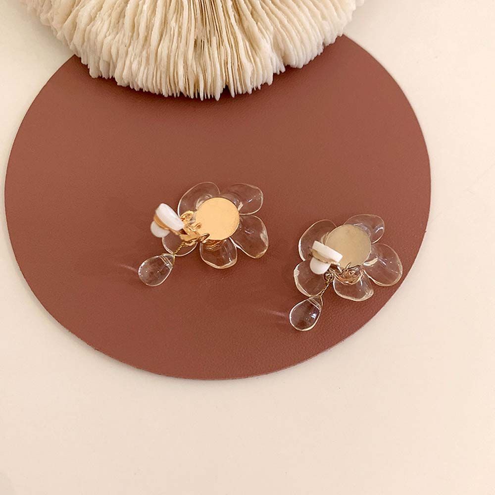 Needway  Temperament Acrylic Clip Earrings Retro Flower Ear Bone Clip Women Elegant Korean Girls Simple Fashion Jewelry/Multicolor