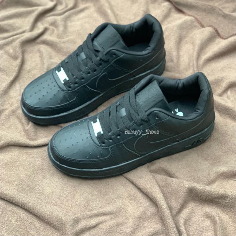 MAN &amp; LEDIES SEPATU WANITA DAN PRIA A1R FORC3 MID LOW LV8 FULL BLACK SEPATU HITAM SEPATU SNEAKERS WANITA SNEAKERS ANAK PEREMPUA  SEPATU CASUAL SEPATU ANAK LAKI LAKI