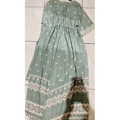 kaftan lawas Riamiranda,preloved like new,no deffect,all size