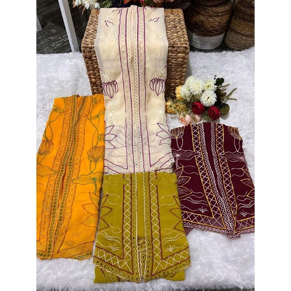 kain kebaya bordir motif lotus