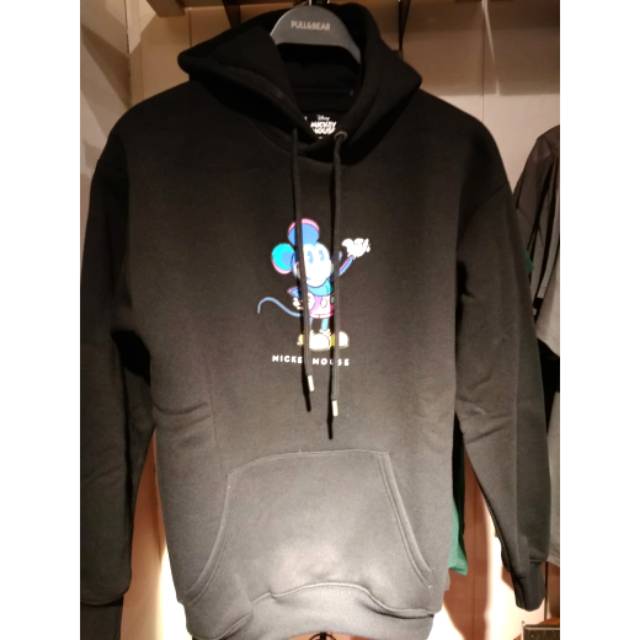 pull and bear mickey mouse sweatshirt