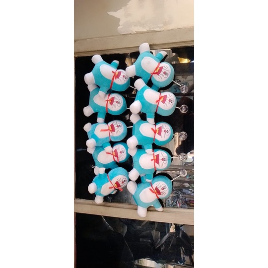 Boneka hiasan kaca mobil tempelan kaca doraemon isi 10pcs