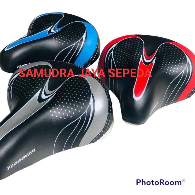 jok sepeda/sadel sepedamodel ada per merek Turanza
BS buat ukuran sepeda mini 20,24 dan 26
bisa buat
