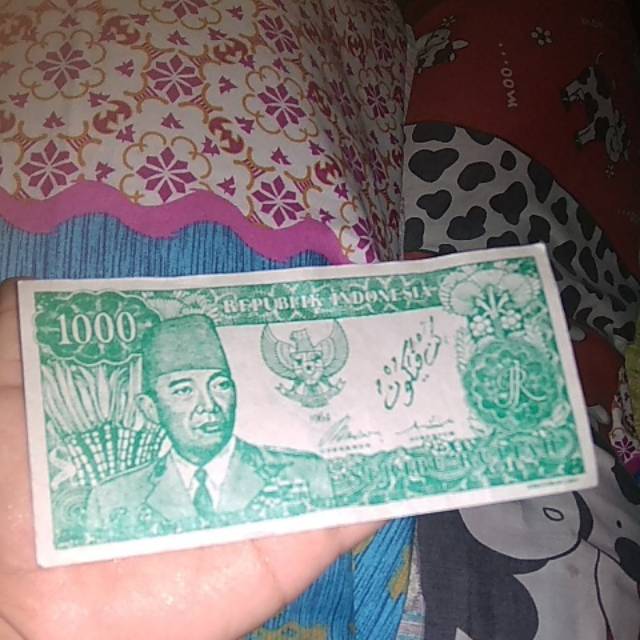 Uang gambar soekarno