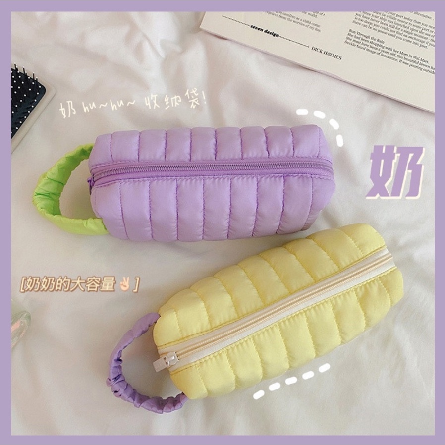 PILLOW PENCIL CASE SLETING BULU / TEMPAT PENSIL BANTAL BULU / KOTAK PENSIL JOLINE / TEMPAT PENSIL BULU POLOS LEMBUT / POUCH MAKEUP KOREA / ORGANIZER / TEPAK PENSIL / SIMPLE MINIMALIS AESTHETIC KOREAN STYLE STATIONERY