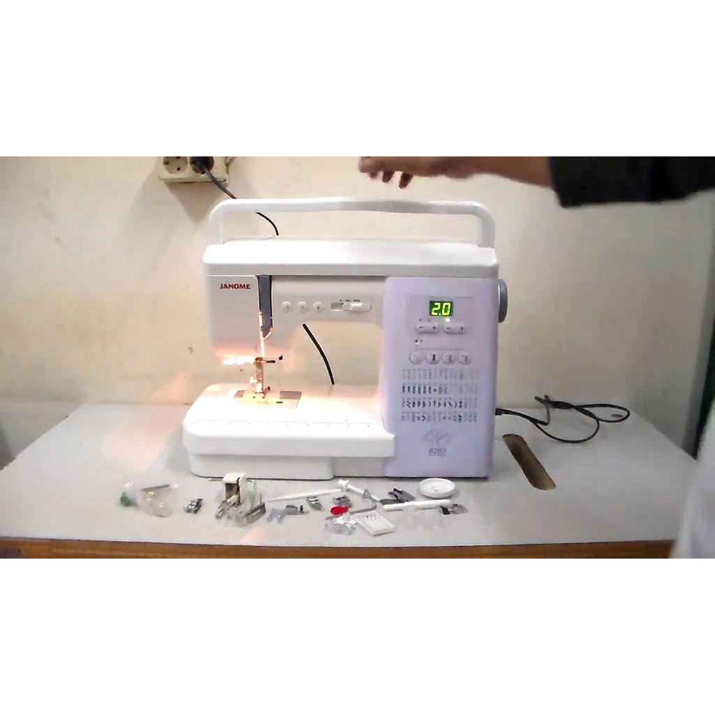 Janome 6260QC Mesin Jahit Digital - Putih Ungu