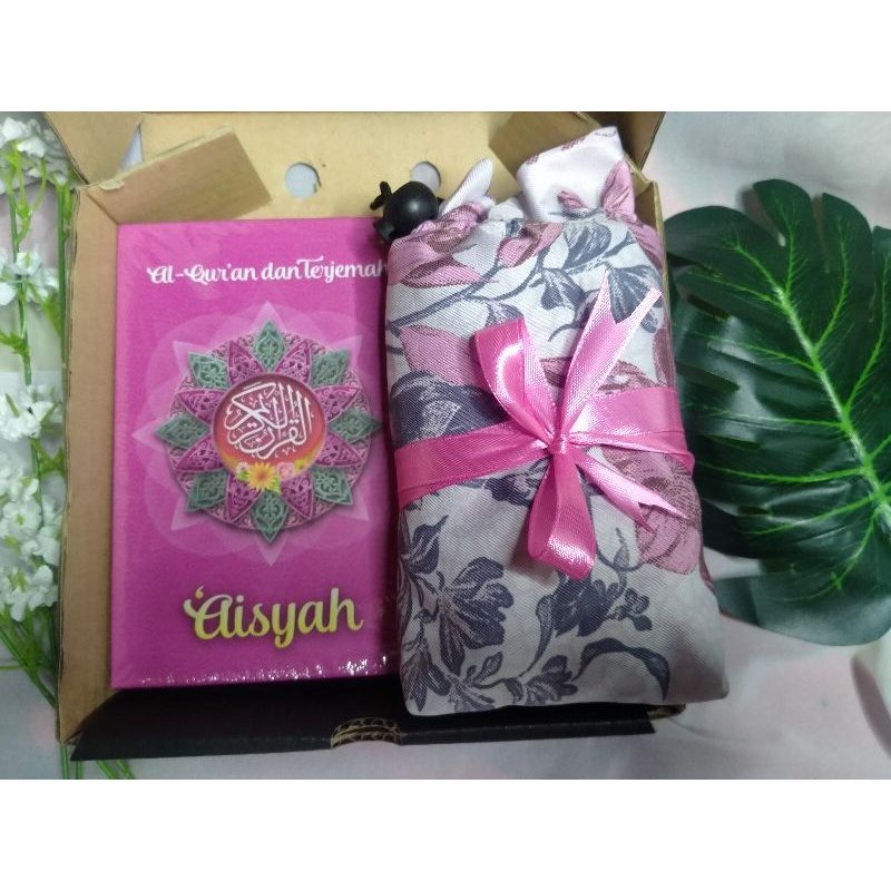 

PROMO!! HAMPERS ALQURAN TERJEMAH AISYAH,SAJADAH TRAVEL, HAMPERS CEWEK, KADO ULANG TAHUN WANITA
