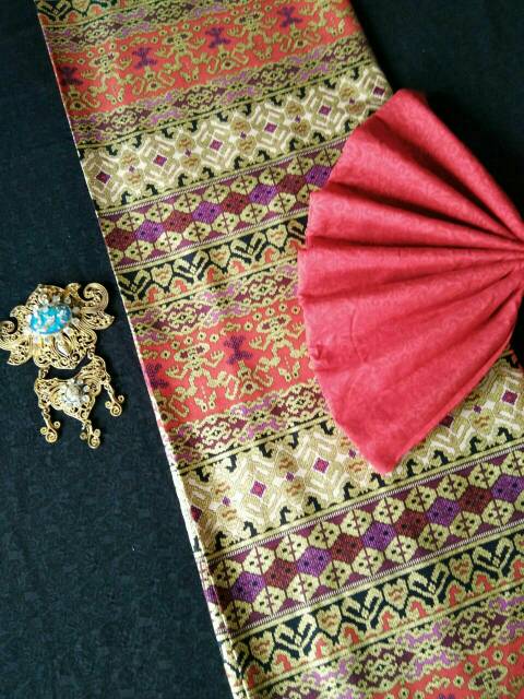 Kain Batik Prada &amp; Kain Embos Batik Ozila Grosir Batik TERMURAH Batik Halus Pakaian Pria Wanitaji