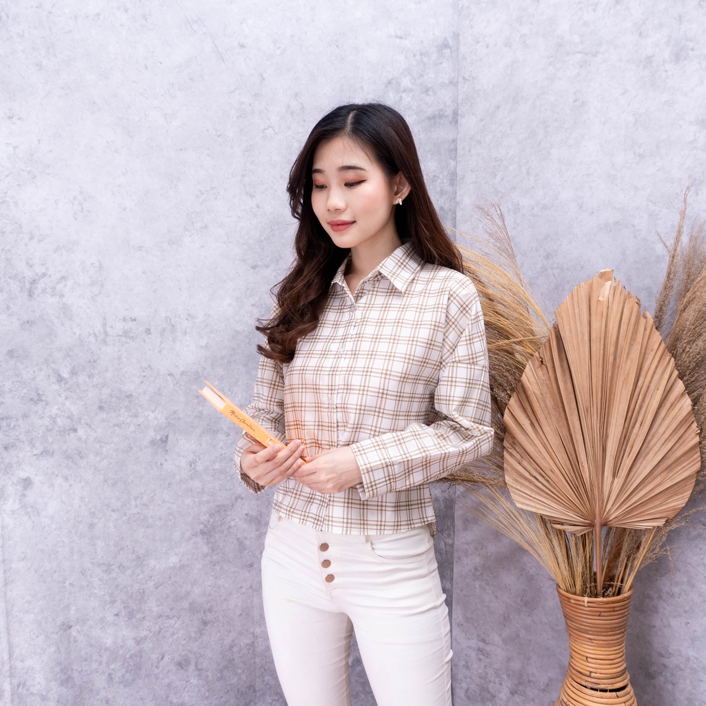 Sunday Flanel Shirt - Kemeja Wanita Flanel Tartan Kotak - Kotak-CREAM