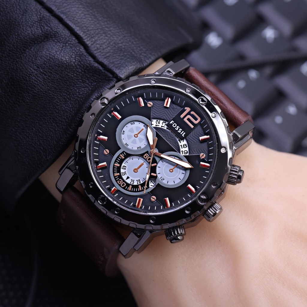 Grosiran Jam Tangan Pria 4675TU Analog Strap Kulit Tanggal Aktif Chrono Hiasan (COD)