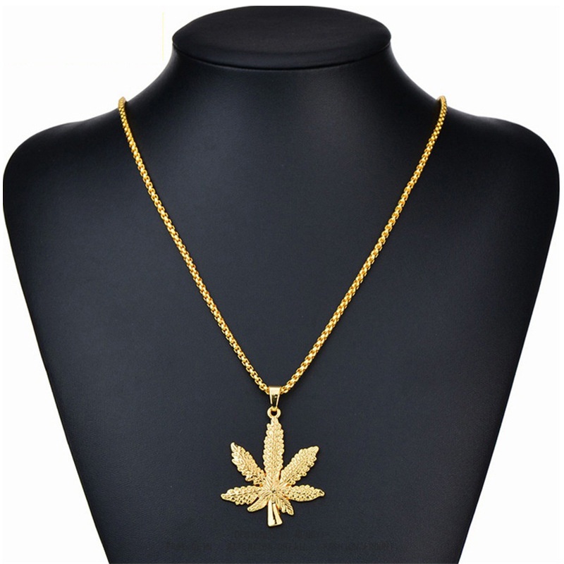 Kalung Liontin Daun Maple Gaya Hip Hop Untuk Pria