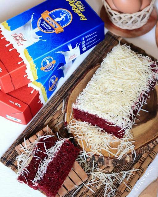 [KHUSUS P.JAWA] Promo Paket Bolu Susu Lembang dan Bolu Susu Red Velvet Moojang Bandung topping keju best seller