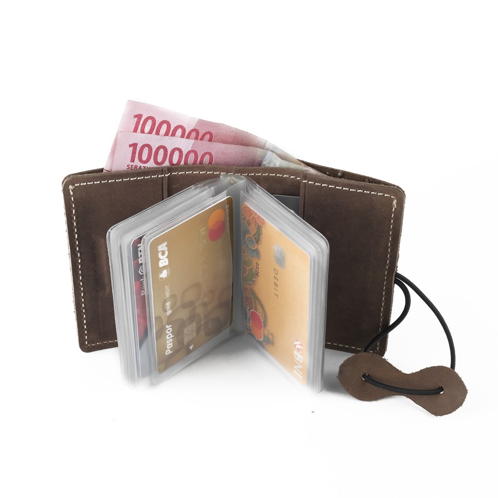 Invincible Dompet Kartu Pria Lipat Dua 26 Slot Kartu Kulit Asli