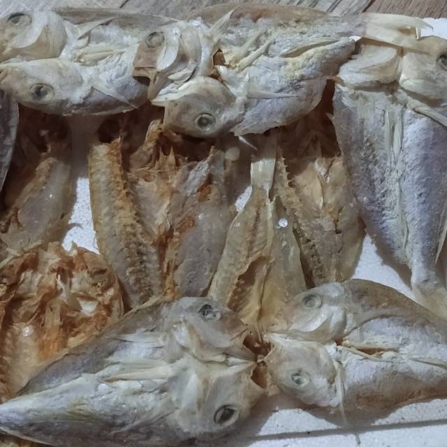 

Ikan Asin Kerisi /500gr Asli Jemaja Kep. Anambas