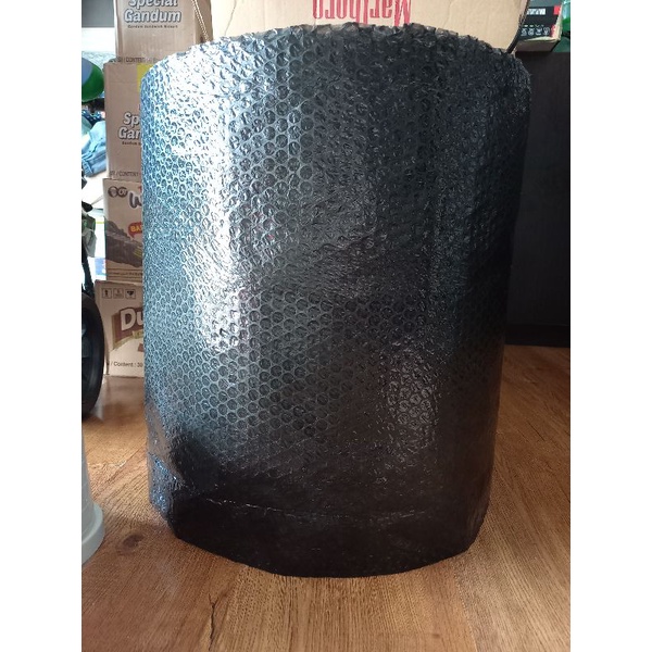 

Bubble wrap + dus