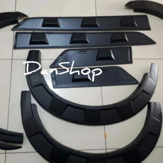 Over Fender All New Terios / Rush