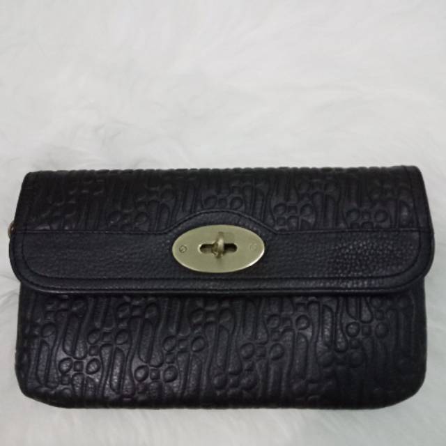 Berliano foldo parang hitam