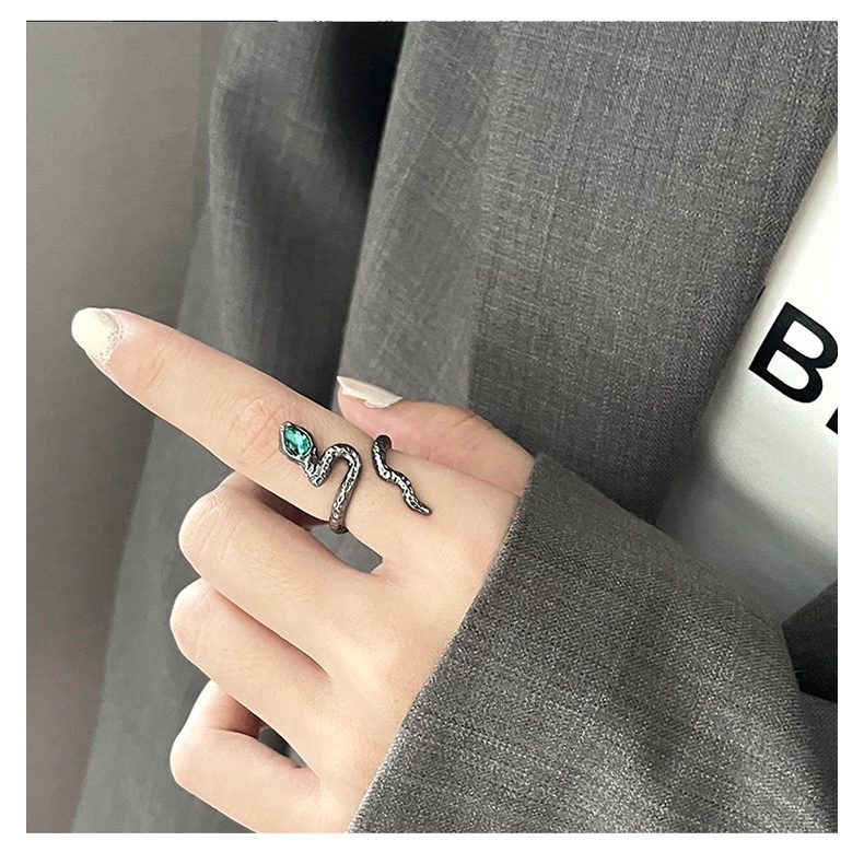 Cincin Model Terbuka Desain Ular Warna Hitam Silver Gaya Harajuku Untuk Aksesoris