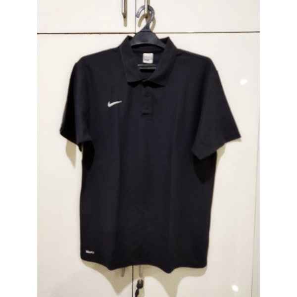 Nike kaos polo pria preloved