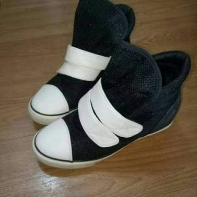 SEPATU NORTH STAR - 5096010 (KETS HITAM PUTIH)