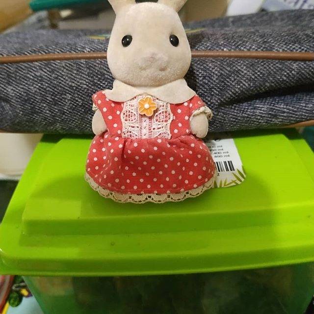 preloved figur sylvanian ori