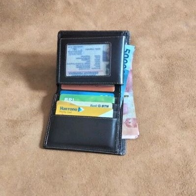 Dompet Pria Full Kulit Sapi Full Up Tanpa Embos ( LUAR DAN DALAM PAKAI KULIT SAPI )