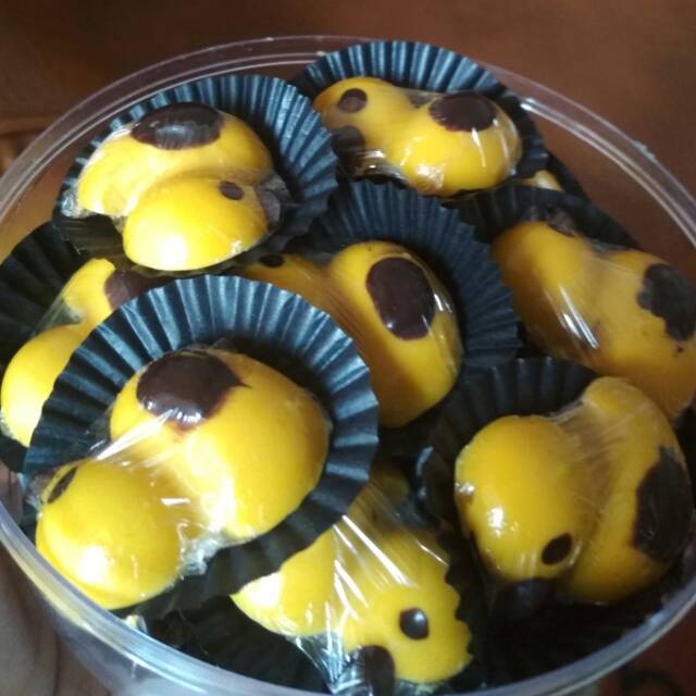 

Coklat karakter
