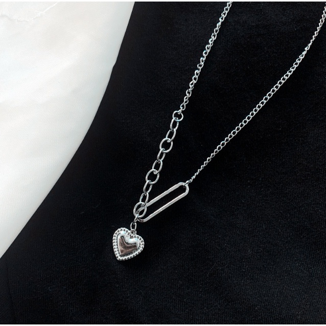 Kalung Wanita Rantai Panjang Titanium Wanita Liontin LOVE Gaya Hip Hop Rap Dance fashion style korea KLG36