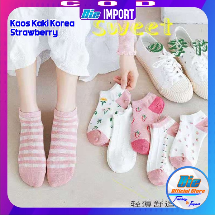 Kaos Kaki Korea Motif Strawberry Impor Korean Style Best Seller