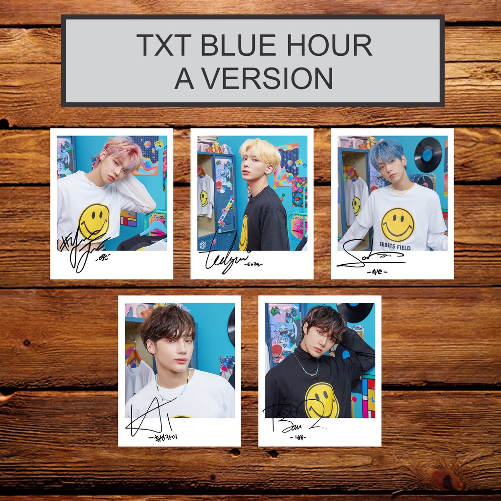 SIGNED POLAROID TXT BLUE HOUR