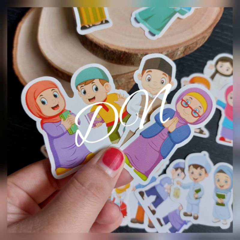 

15 pcs Stiker Kertas Gambar Anak Sholeh Kertas Glossy Gambar Anak Sholeh