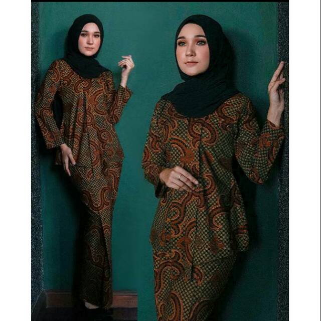Floy setelan batik atas bawah