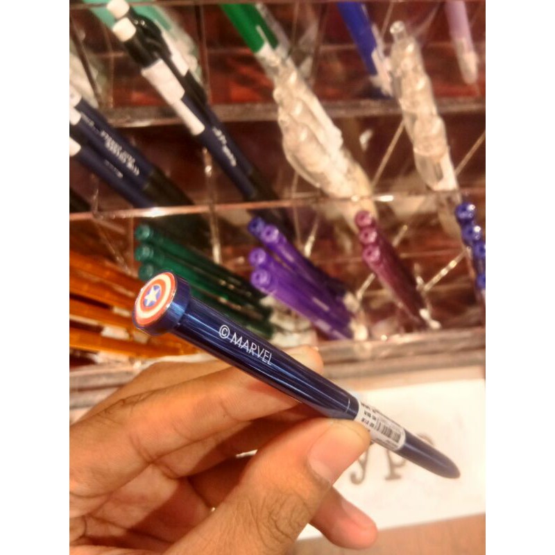 

CAPTAIN AMERIKA MARVEL PENS TYPO BRAND