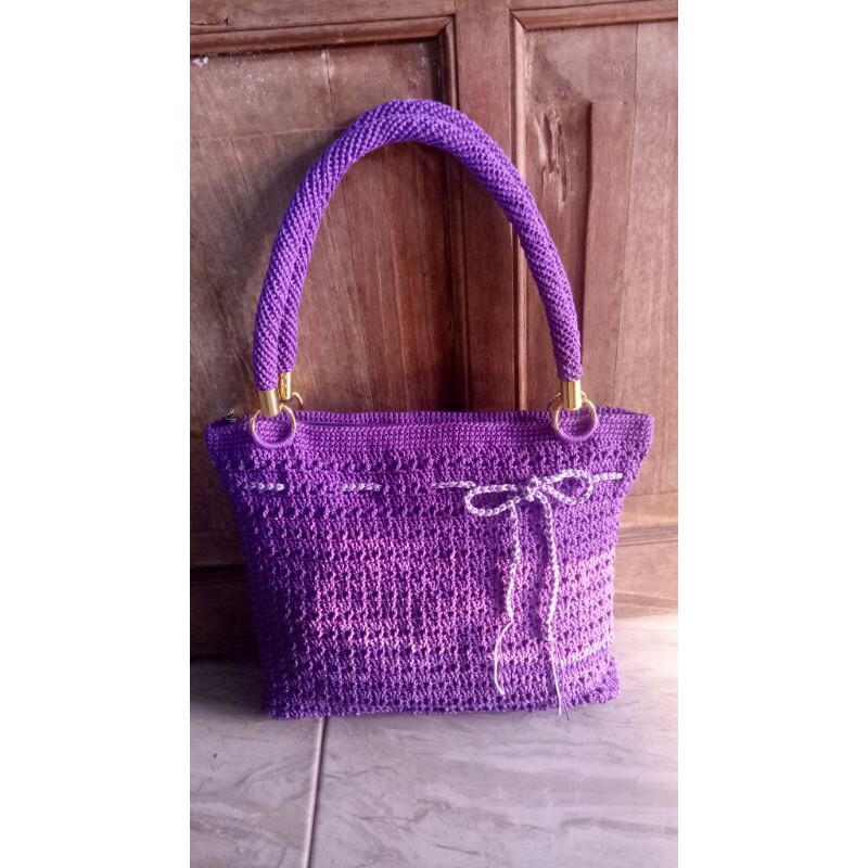 

Tas Rajut Model Tali Pita