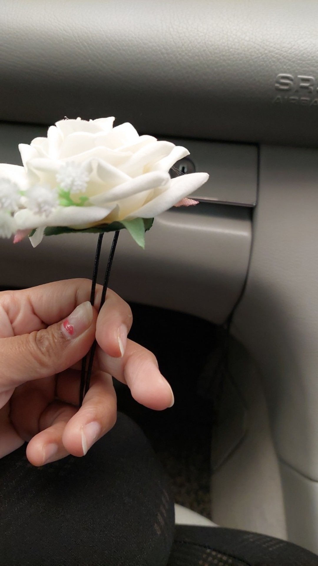 Cucuk Konde Mawar Mekar / Cucuk Pengantin Terlaris / Tusuk Bunga Mawar Bludru (diameter 10cm)