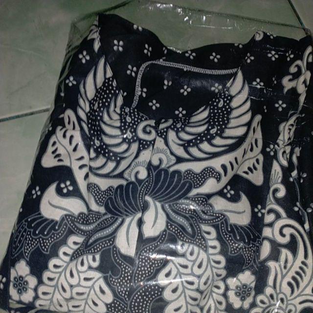Batik Couple Keluarga Rnb Pramisti Lilit, Gurita Putih