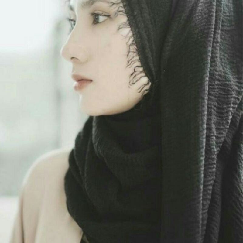 Lavanya crinkle pashmina negro shawl / jilbab pashmina crinkle pashmina